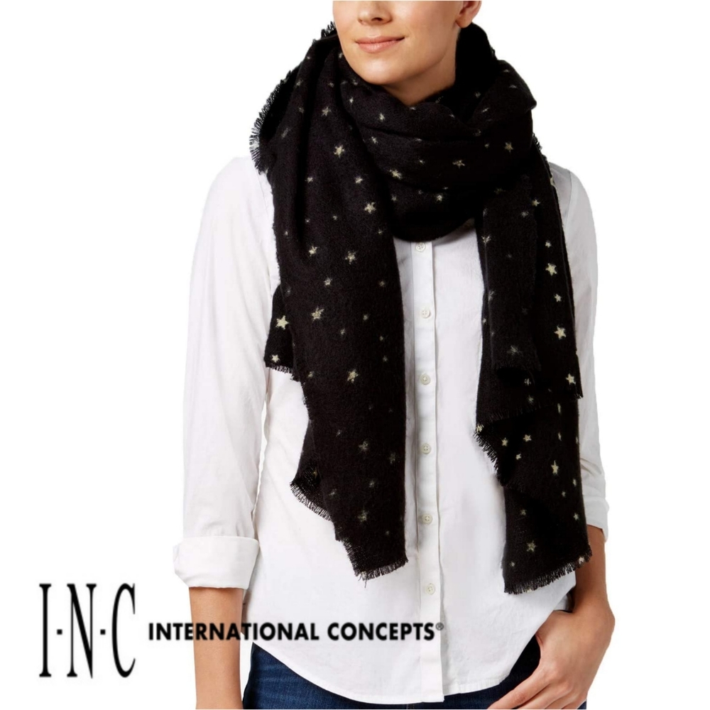 INC Starry Night Blanket Wrap (Black/White)